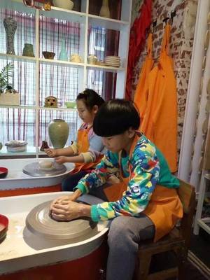 欧亚商都乐活·里炫彩开业，引领城市生活新风尚